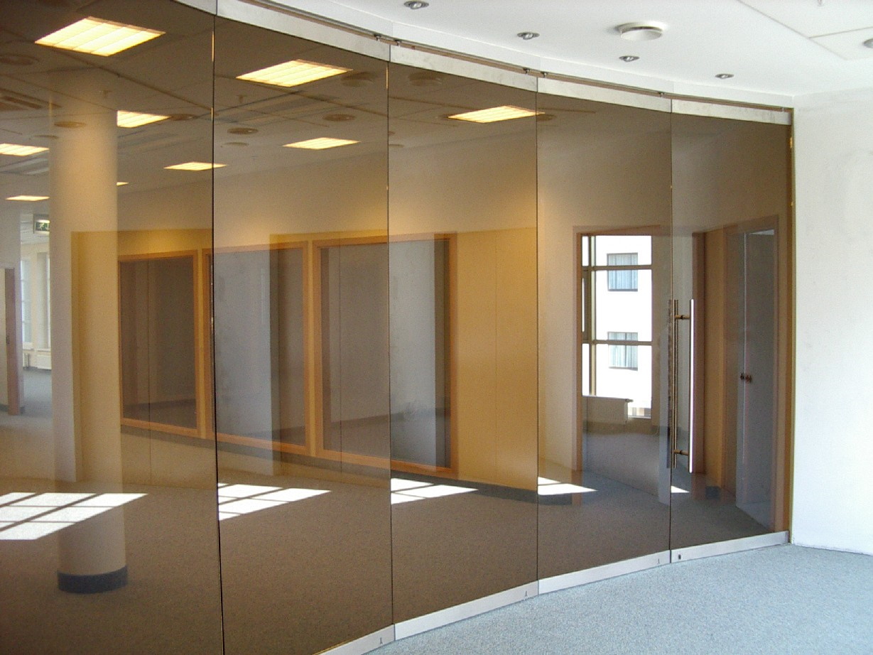 DORMA-transformuojamos-pertvaros-HSW-transformuojamų-pertvarų-sistema